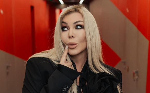 Відома українська співачка натякнула на стосунки із жінкою: мережа вибухнула