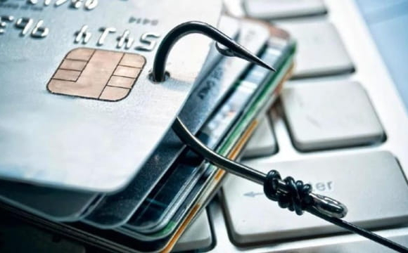 Волинянин виманив у людей 90 тисяч гривень