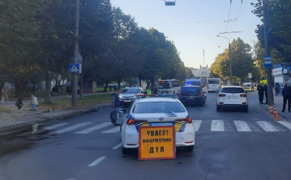 ДТП у Луцьку: автомобіль збив 8-річну дитину на пішохідному переході
