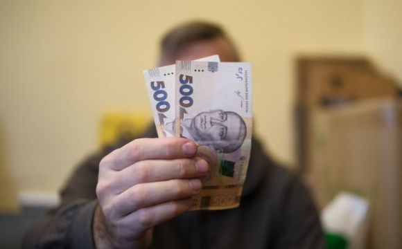 Українцям до пенсії у вересні доплатять 1200 гривень