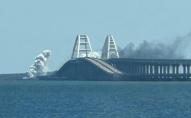 Росіяни масово перекидають техніку до Кримського мосту