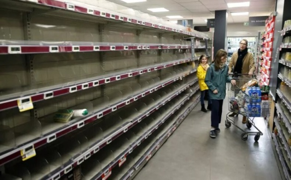 Українців закликали запастися їжею та водою