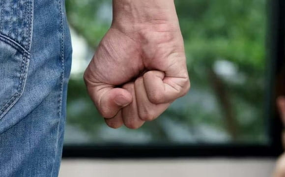 На Волині чоловік жорстоко побив власну матір