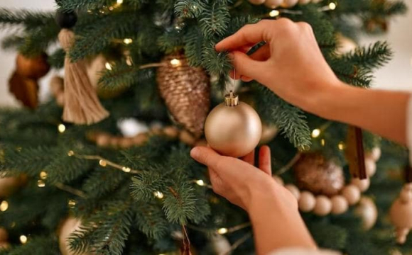 У які дні краще прикрашати ялинку, щоб у домі були любов та щастя