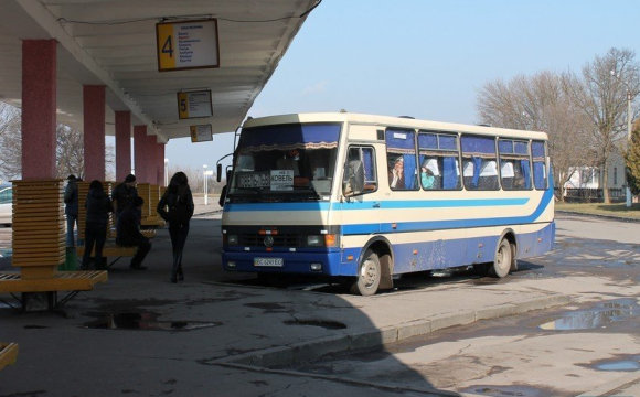 На Волині водій автобуса відмовляється перевозити військових: на якому маршруті він їздить