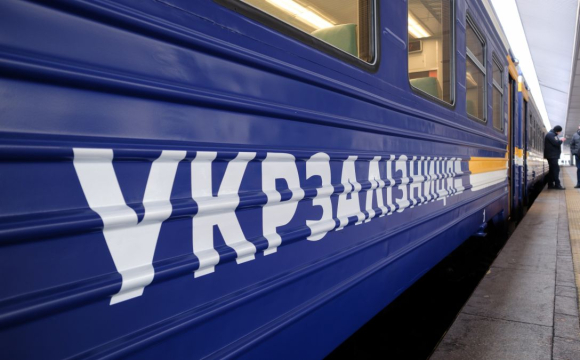 Українці масово скаржаться та звинувачують «Укрзалізницю»: що відбувається
