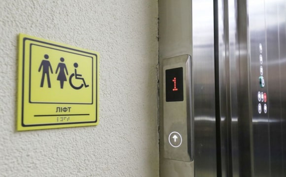 В Україні масово падають ліфти: у чому причина