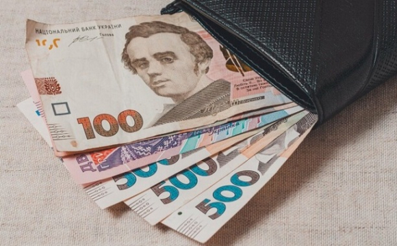 Українцям щомісяця будуть доплачувати по 700 гривень до пенсії