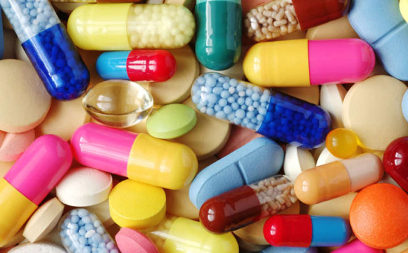 Двоє волинян збували наркотики та заборонені ліки: деталі