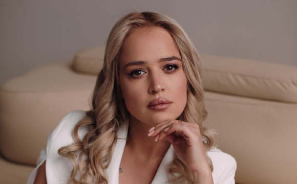 Вагітну переможницю «Холостяка» госпіталізували