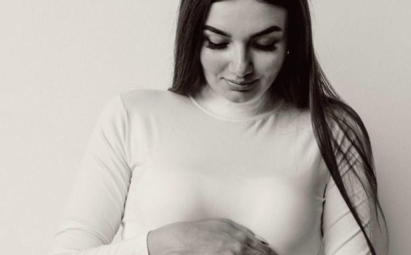 На заході України з жінки під час пологів знущалися лікарі: дитина в реанімації