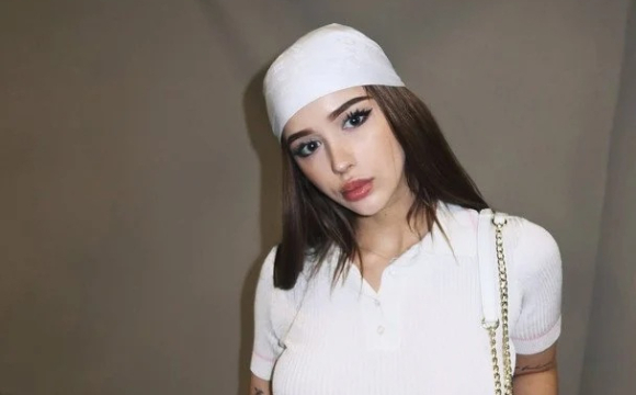 Відома українська блогерка порушила закон