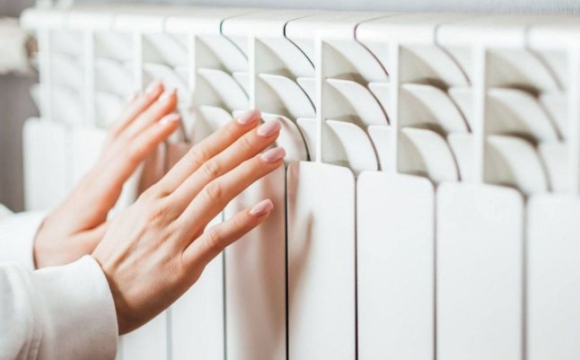 Коли в Україні увімкнуть опалення у всіх домівках