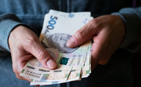 Пенсії українців зростуть до 12 810 гривень: кому підвищать виплати
