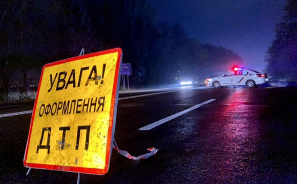 На Волині авто влетіло у паркан: постраждав 29-річний водій