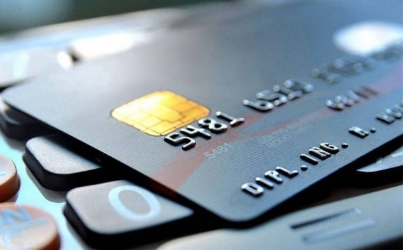 Стало відомо, чи можуть ТЦК блокувати банківські картки українців
