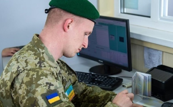 Виїзд за кордон чоловіків 18-22 років: кого все ж не випускають