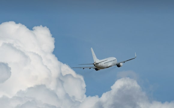 Над Україною зафіксували загадковий літак: що це було