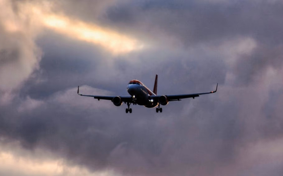 Над Львовом 9 травня зафіксували літак із РФ: що це було