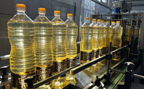 Рекордні поставки: Україна експортувала на Близький схід сотні тисяч тонн олії