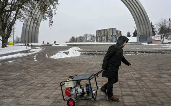 Українців закликають готувати генератори