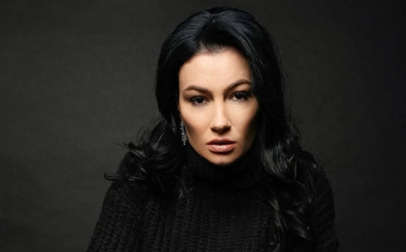 Відома співачка заявила, що деякі люди ведуть Україну до громадянської війни