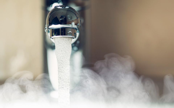 Українцям можуть відключити гарячу воду