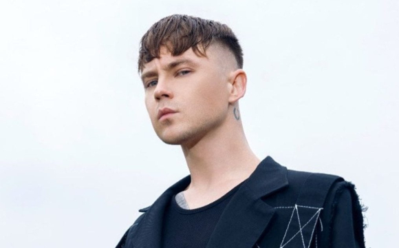 Відомий співак встановив рекорд України під час концерту