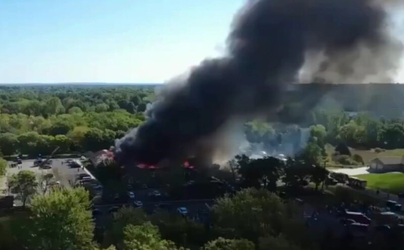 У церкві чоловік розстріляв парафіян та підпалив будівлю: загинули люди