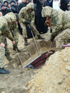 На Волині попрощалися із загиблим на війні Героєм