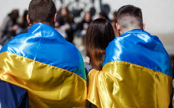 Скільки насправді людей залишилося в Україні: назвали тривожну цифру