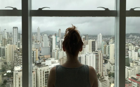 Чому не варто дивитися на похорон через вікно: відповідь священника