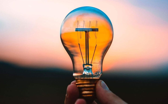 У деяких областях України світло можуть вимикати на кілька днів