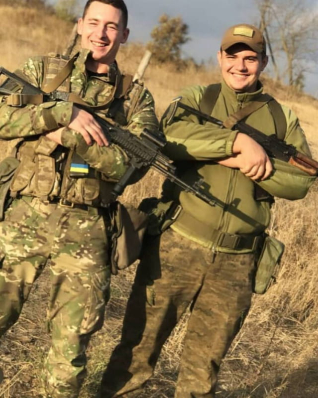 «Ми пам’ятаємо всіх, хто загинув. Але там немає часу на розпач»: історія військового з Волині