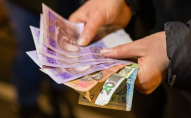 Українці масово почали накопичувати готівку: у чому причина