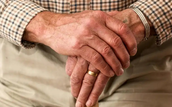 За що можуть не платити пенсіонери в Україні