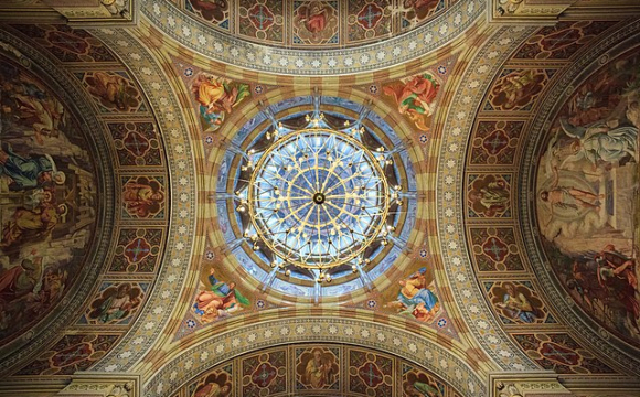 Під час релігійного свята обвалилася церква: загинули 30 людей