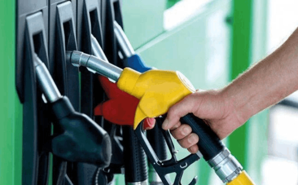 Коли в Україні можуть знизитися ціни на пальне