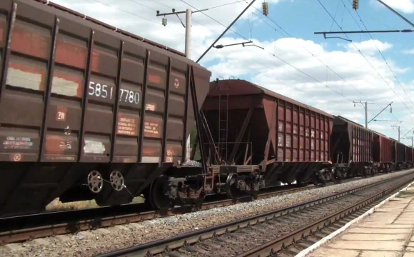 В Україні вантажний поїзд зійшов із колії: подробиці аварії