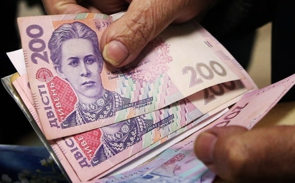 Чому українці отримують менші пенсії, ніж мають