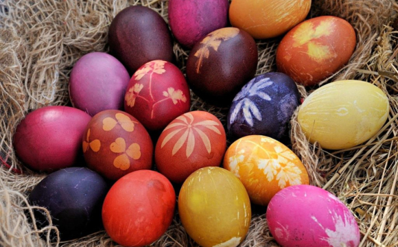 На Великдень 7-річна дитина померла через отруйні яйця
