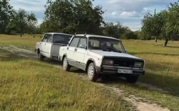 На Волині помітили дивне авто: як воно виглядає