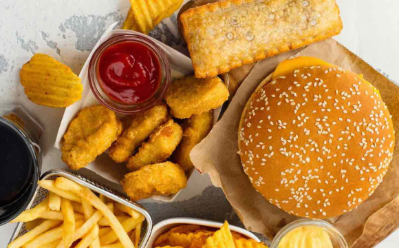 Лікарі назвали щоденні звички, які прискорюють старіння організму