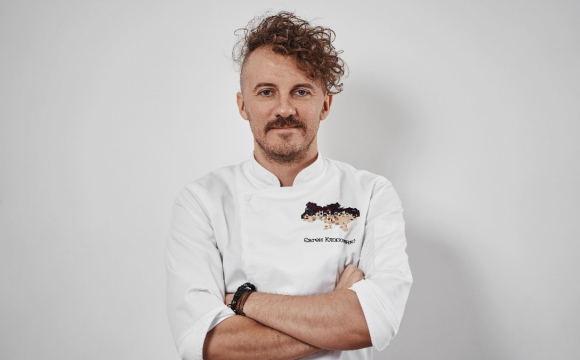 Відомий шеф-кухар прокоментував випадок масового отруєння у ресторані Кацуріна