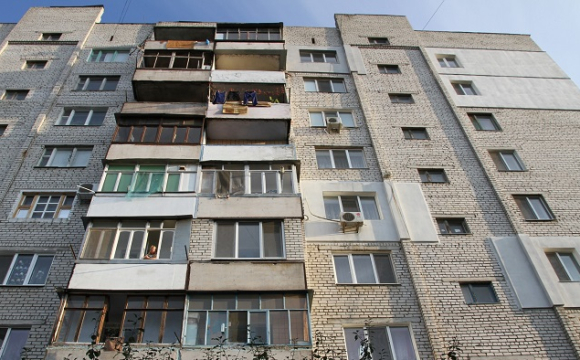 Взялися за руки і загинули разом: у Львові з 16 поверху стрибнули двоє підлітків