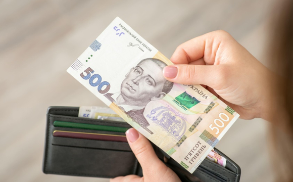 Українцям виплатять по 650 гривень