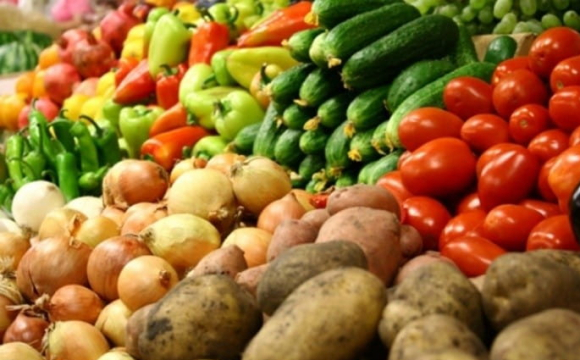 Базовий овоч в Україні віддають за безцінь