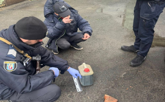 Напад серед білого дня: у столиці хотіли спалити машину нардепа з Волині Ігоря Гузя