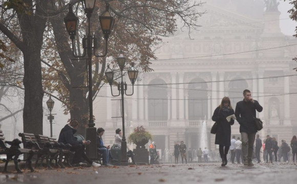 Українців попереджають про різкі зміни погоди