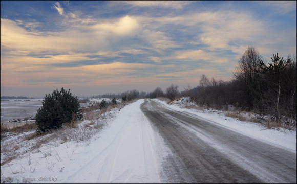 Чи штрафують водіїв за перетин суцільної лінії, якщо її не видно через сніг